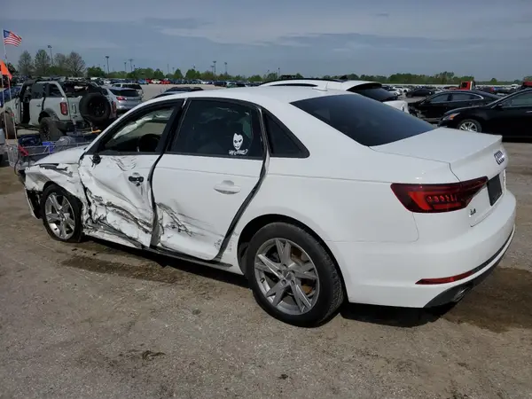 WAUKMAF40JA125148 2018 AUDI A4 - Image 2