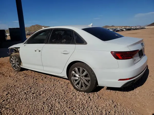 WAUKMAF40JA218333 2018 AUDI A4 - Image 2