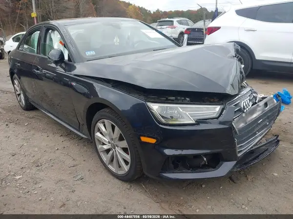 WAUKMAF41JA219278 2018 AUDI A4 - Image 1