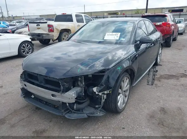 WAUKMAF41JN003049 2018 AUDI A4 - Image 2