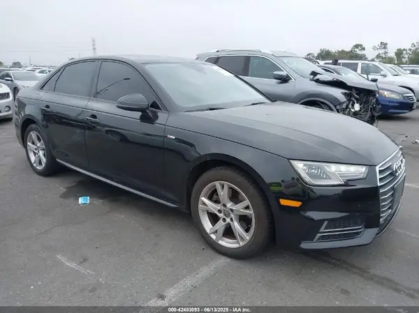 WAUKMAF42JA067558 2018 AUDI A4 - Image 1