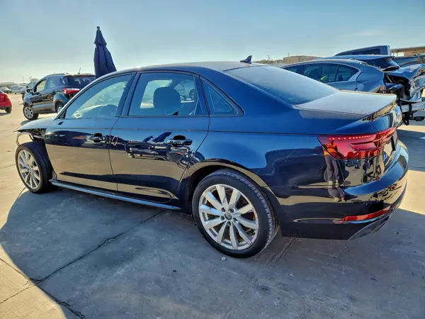 WAUKMAF43JA014724 2018 AUDI A4 - Image 2