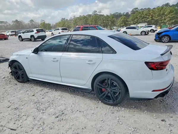 WAUKMAF43JA015324 2018 AUDI A4 - Image 2