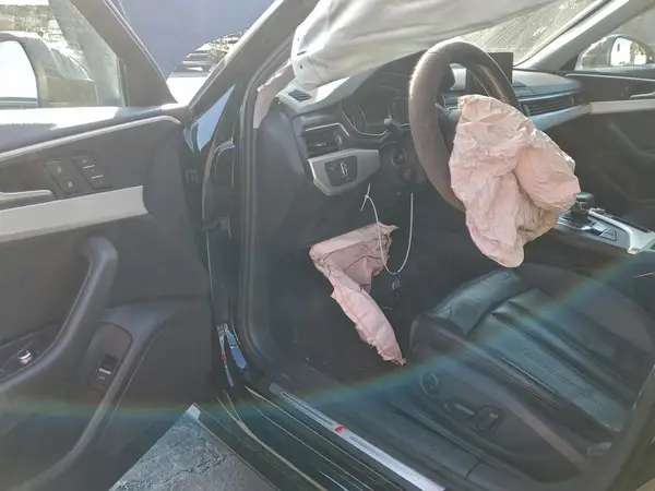 WAUKMAF43JN011153 2018 AUDI A4 - Image 8