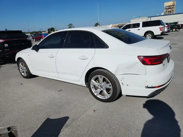 WAUKMAF44JN015714 2018 AUDI A4 - Image 2
