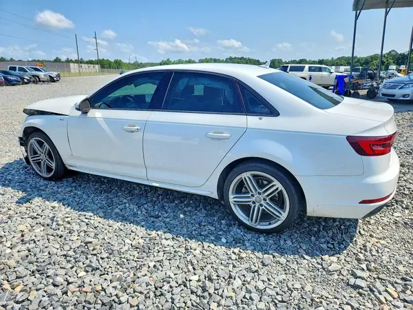 WAUKMAF45JA090414 2018 AUDI A4 - Image 2