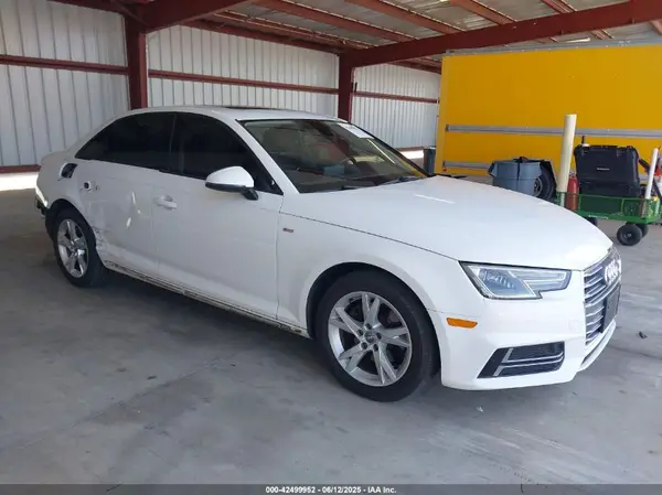 WAUKMAF45JA132760 2018 AUDI A4 - Image 1