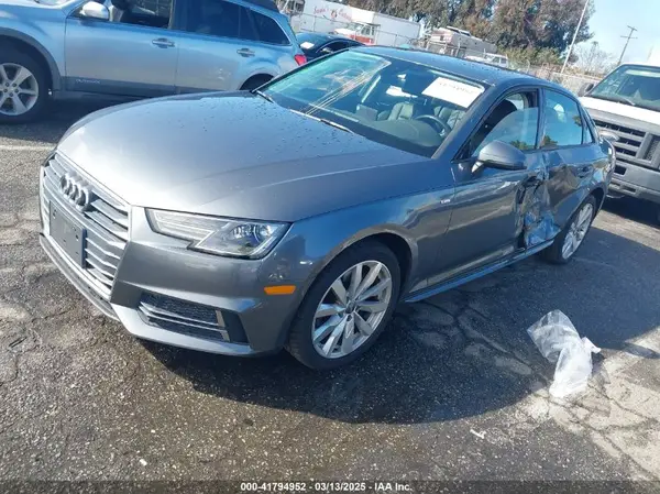 WAUKMAF45JA158842 2018 AUDI A4 - Image 2