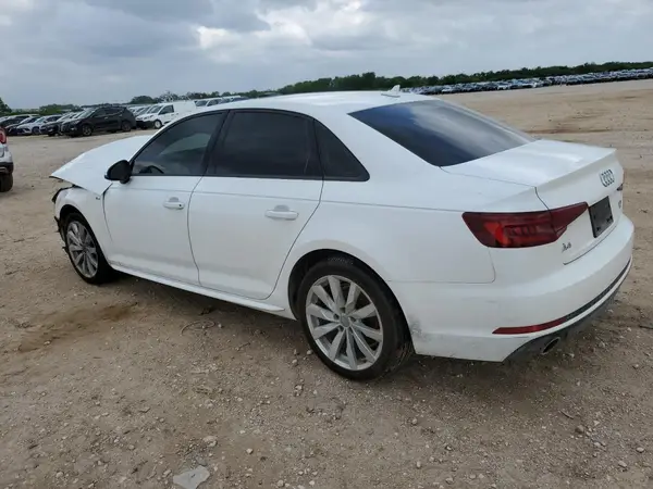 WAUKMAF45JA215153 2018 AUDI A4 - Image 2
