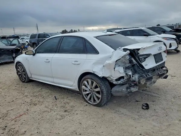 WAUKMAF45JA226122 2018 AUDI A4 - Image 2