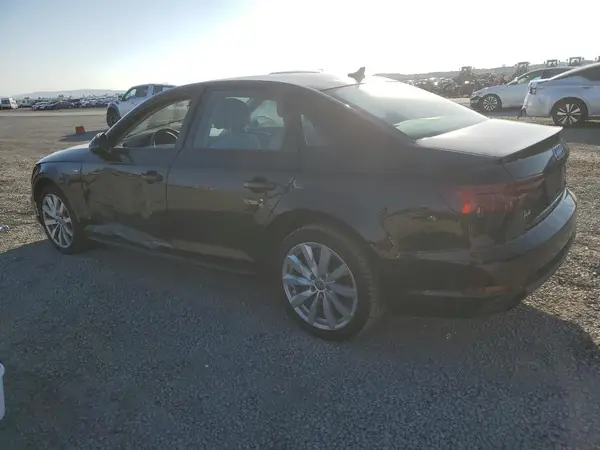 WAUKMAF46JA106233 2018 AUDI A4 - Image 2
