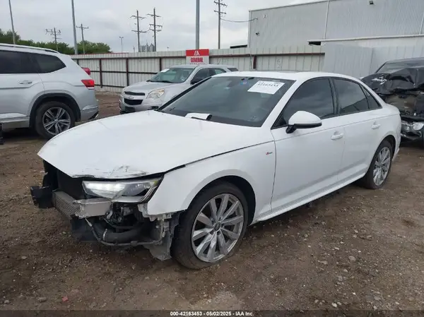 WAUKMAF46JA144903 2018 AUDI A4 - Image 2