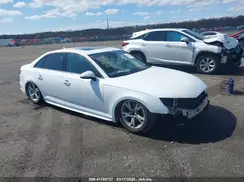 WAUKMAF46JA220328 2018 AUDI A4