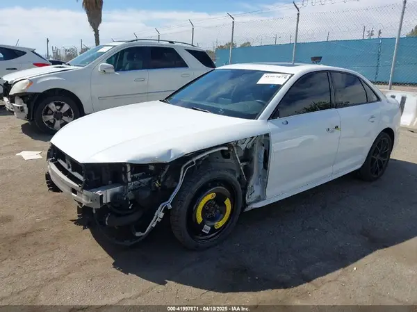 WAUKMAF47JA228633 2018 AUDI A4 - Image 2