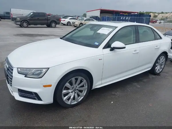 WAUKMAF47JN000771 2018 AUDI A4 - Image 2