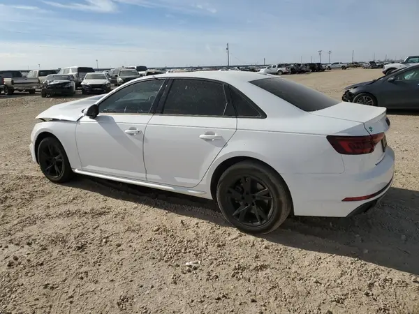 WAUKMAF49JA101737 2018 AUDI A4 - Image 2