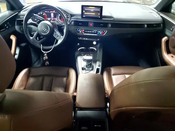 WAUKMAF49JA123611 2018 AUDI A4 - Image 8