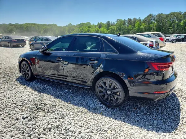 WAUKMAF49JN000738 2018 AUDI A4 - Image 2