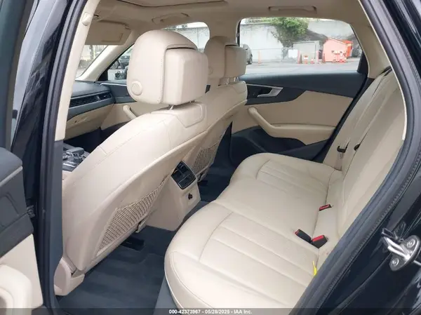 WAUKMAF4XHN043883 2017 AUDI A4 - Image 8