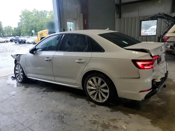 WAUKMAF4XJA032203 2018 AUDI A4 - Image 2
