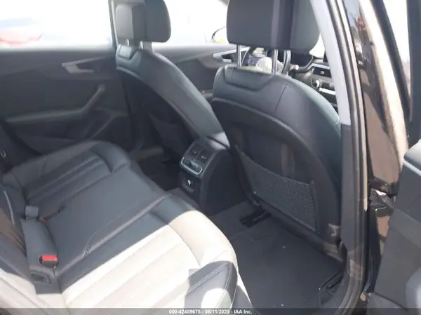 WAUKMAF4XJA194736 2018 AUDI A4 - Image 8