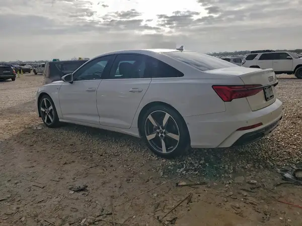 WAUL2AF2XLN060622 2020 AUDI A6 - Image 2