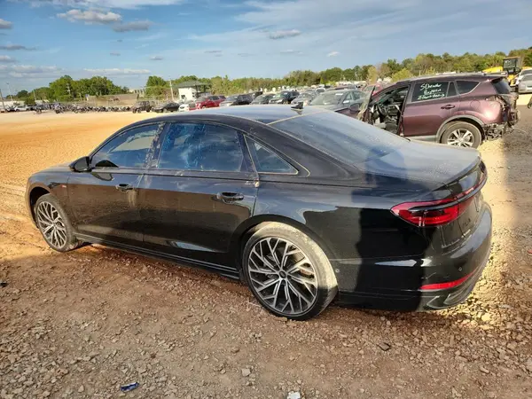 WAULDAF81NN009298 2022 AUDI A8 - Image 2