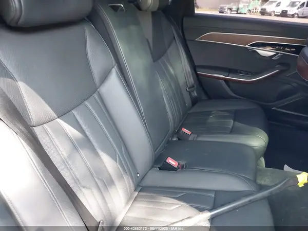 WAULDAF81RN004432 2024 AUDI A8 - Image 8