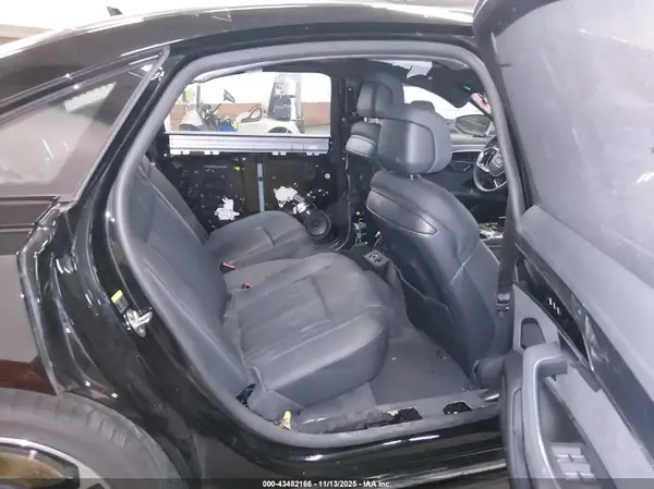 WAULDAF84SN001482 2025 AUDI A8 - Image 8