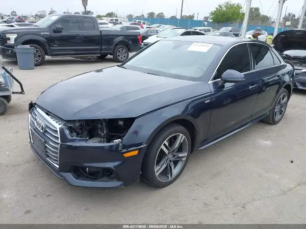 WAULMAF41JN011396 2018 AUDI A4 - Image 2