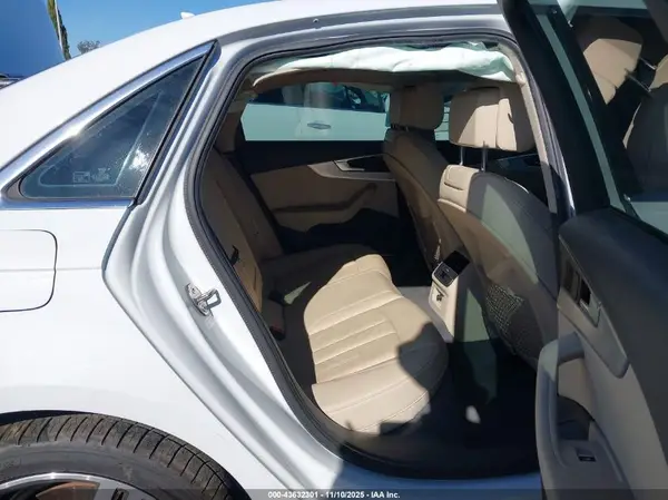 WAULMAF43HA159695 2017 AUDI A4 - Image 8