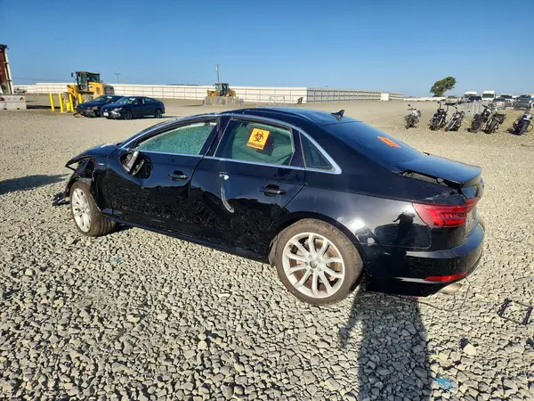 WAULMAF43JA047226 2018 AUDI A4 - Image 2