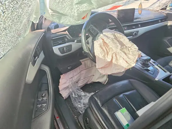 WAULMAF43JA047226 2018 AUDI A4 - Image 8