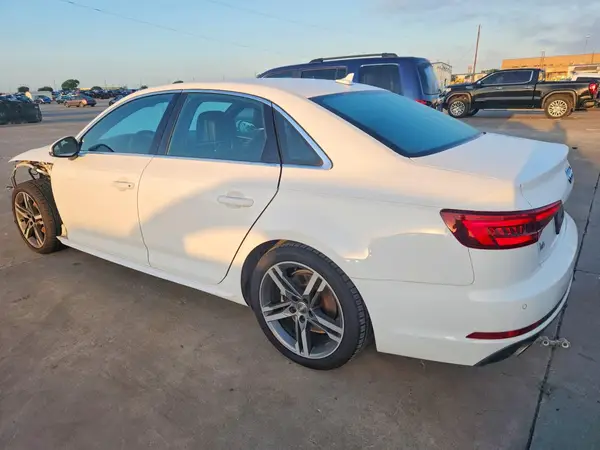 WAULMAF46JA120394 2018 AUDI A4 - Image 2