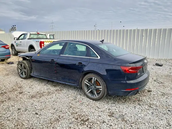 WAULMAF4XJA140096 2018 AUDI A4 - Image 2