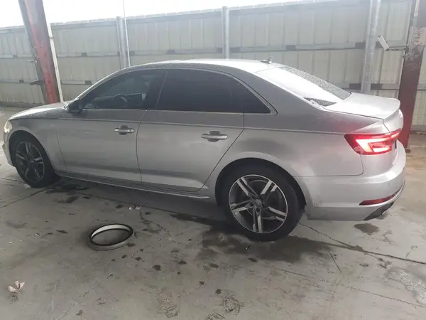 WAULMAF4XJN020324 2018 AUDI A4 - Image 2