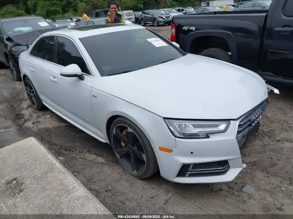 WAULNAF40HN042422 2017 AUDI A4 - Image 1