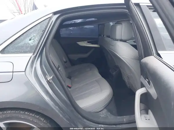WAULNAF43HN019653 2017 AUDI A4 - Image 8