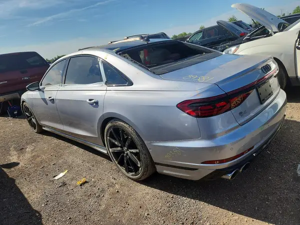 WAULSAF82RN008849 2024 AUDI S8 - Image 2