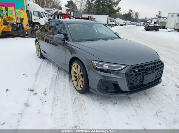 WAULSAF84NN000665 2022 AUDI S8 - Image 1