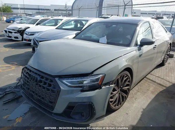 WAULSAF84NN007583 2022 AUDI S8 - Image 2