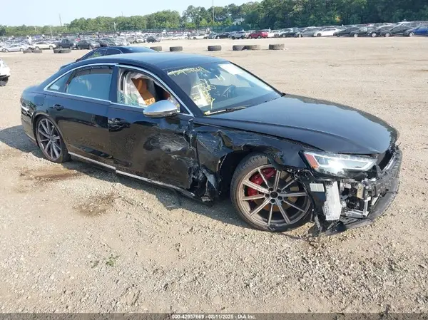 WAULSAF85PN001164 2023 AUDI S8