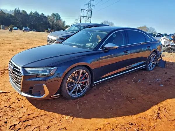WAULSAF86NN001848 2022 AUDI S8