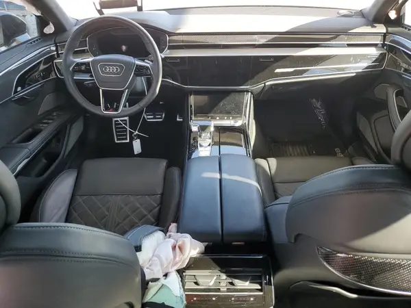 WAULSAF88NN007036 2022 AUDI S8 - Image 8