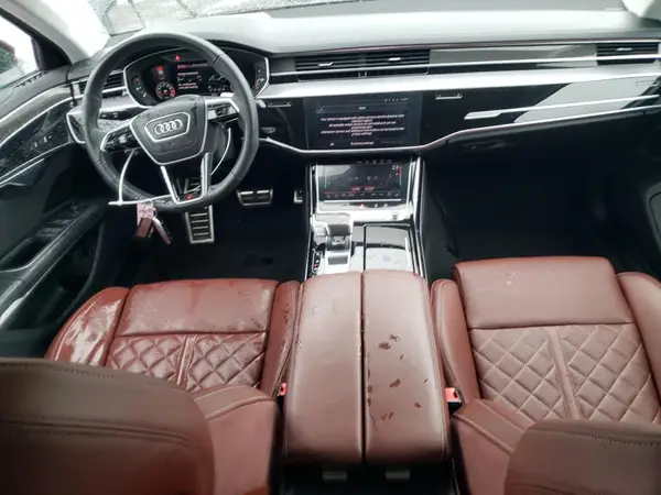 WAULSAF89NN007255 2022 AUDI S8 - Image 8