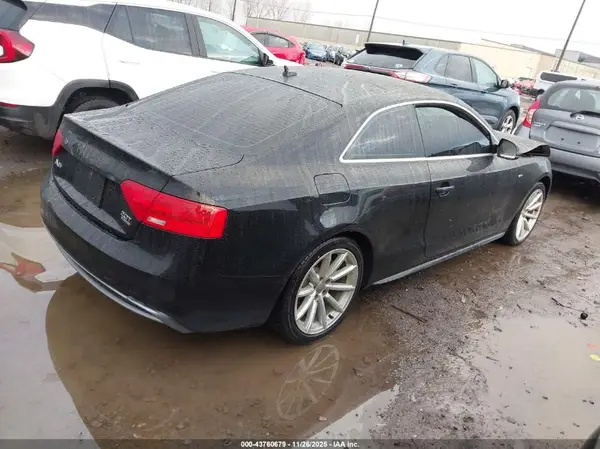 2016 AUDI A5 IAAI lot 43760679 auction photo 4