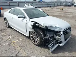 WAUM2AFR4GA027727 2016 AUDI A5