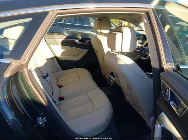 WAUP2AF2XKN102240 2019 AUDI A7 - Image 8