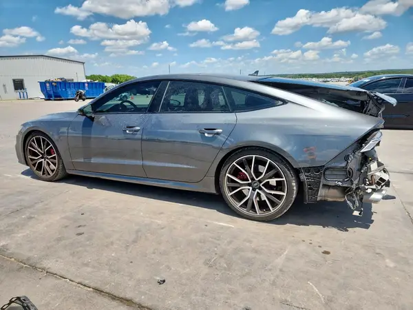 WAUPFBF22NN012885 2022 AUDI S7 - Image 2