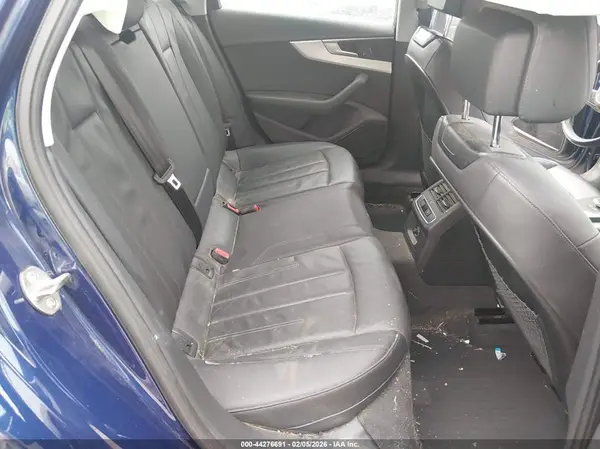 WAUPNAF45JN011755 2018 AUDI A4 - Image 8